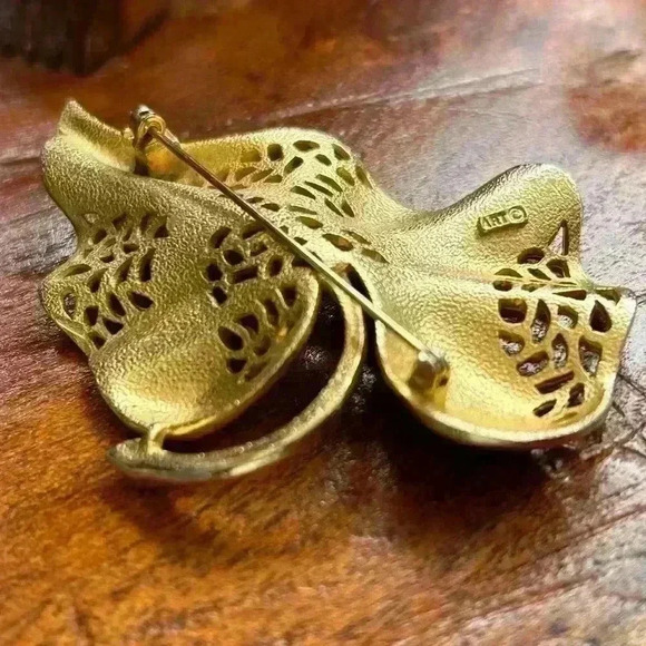 Arthur Pepper Signed Vintage leaf brooch - Picture 2 of 7